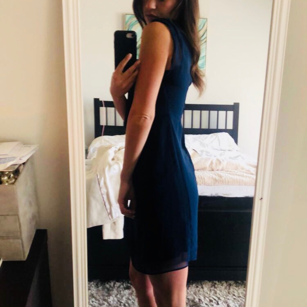 Lovely navy dress! Size L.